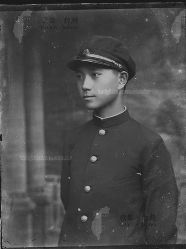 穿學生制服的少年寫真-玻璃版